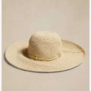 SOLD Banana Republic Beach Hat